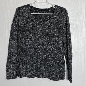 Eileen Fisher Black and White Sweater LP